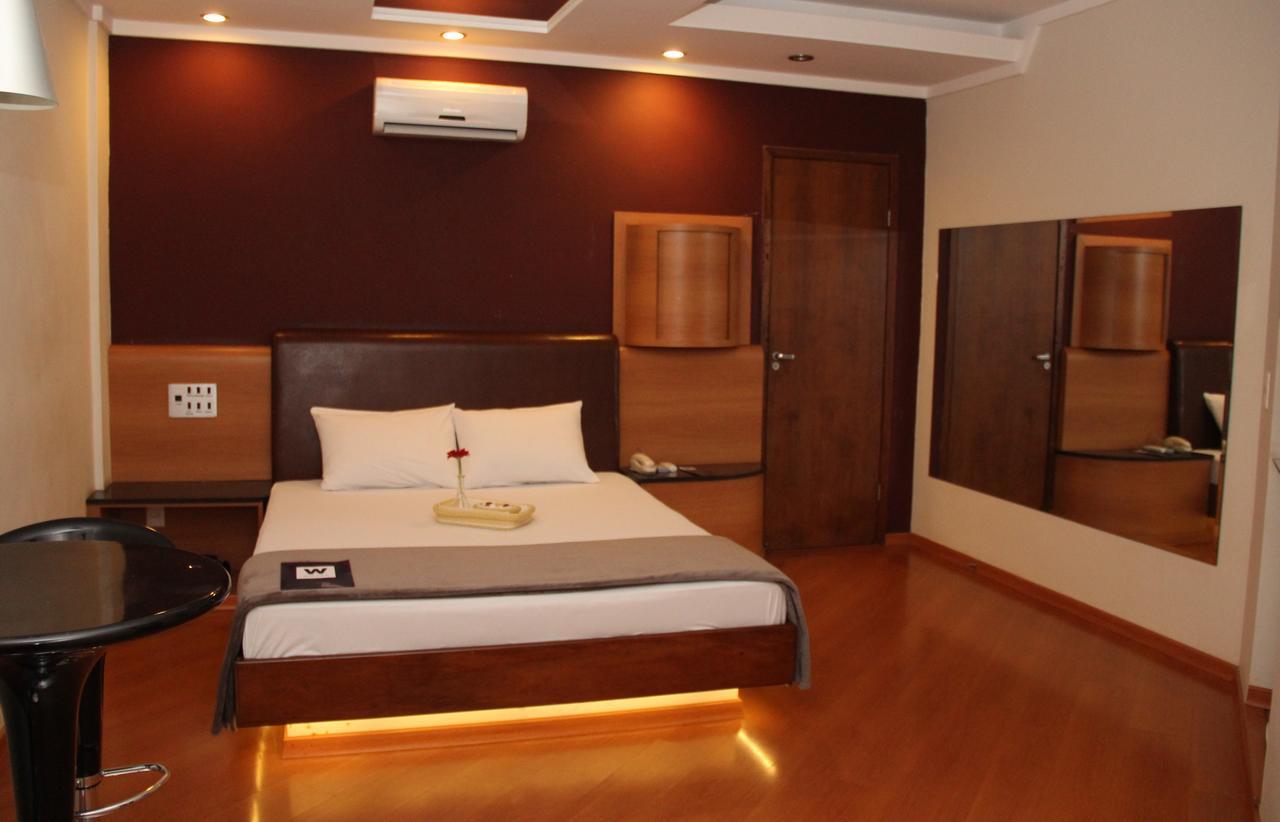 كونجونهاس W Motel (Adults Only) المظهر الخارجي الصورة